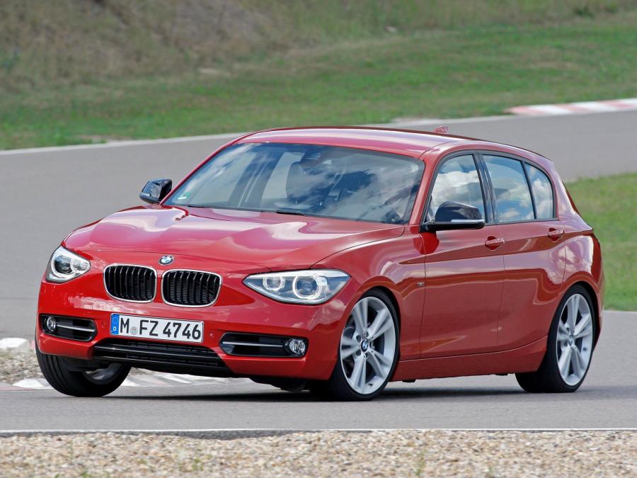  BMW 118i 5-Door Sport Line 2011 года  (фото 7 из 31)